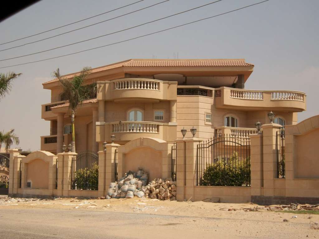 Villa Mr / Abbas - El-Obour, Ahmed Orabi Association